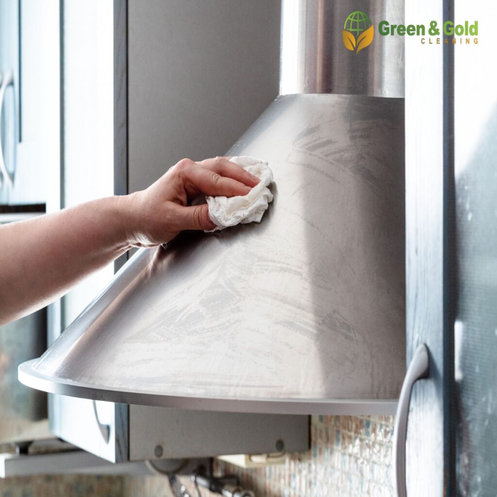 Cleaning a kitchen hood
